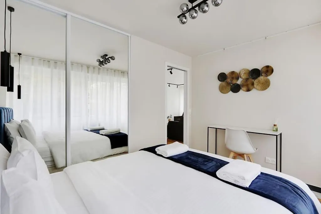 Cosy Pour 4 A La - París